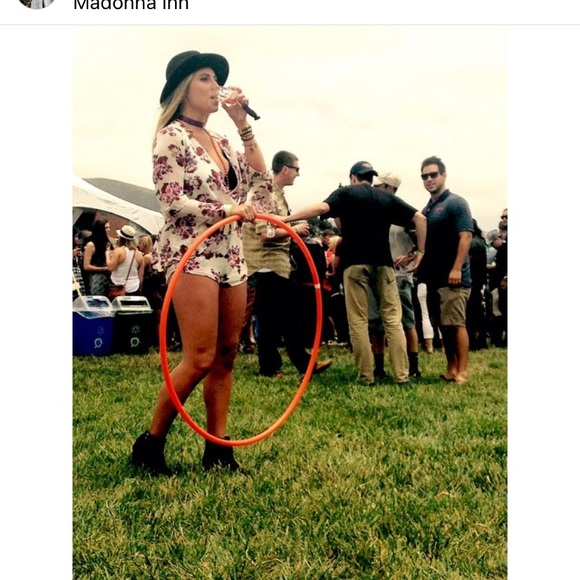 Floral Romper - Picture 3 of 3